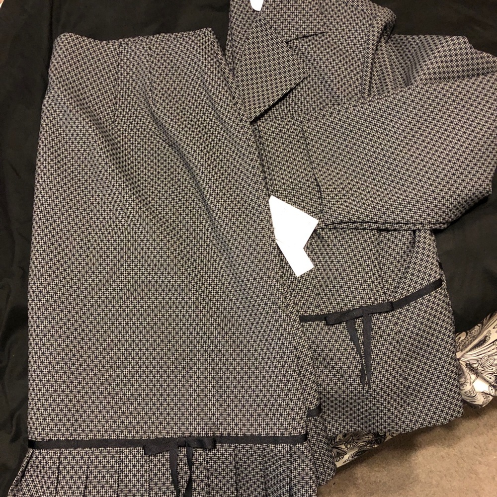 Black & white suit